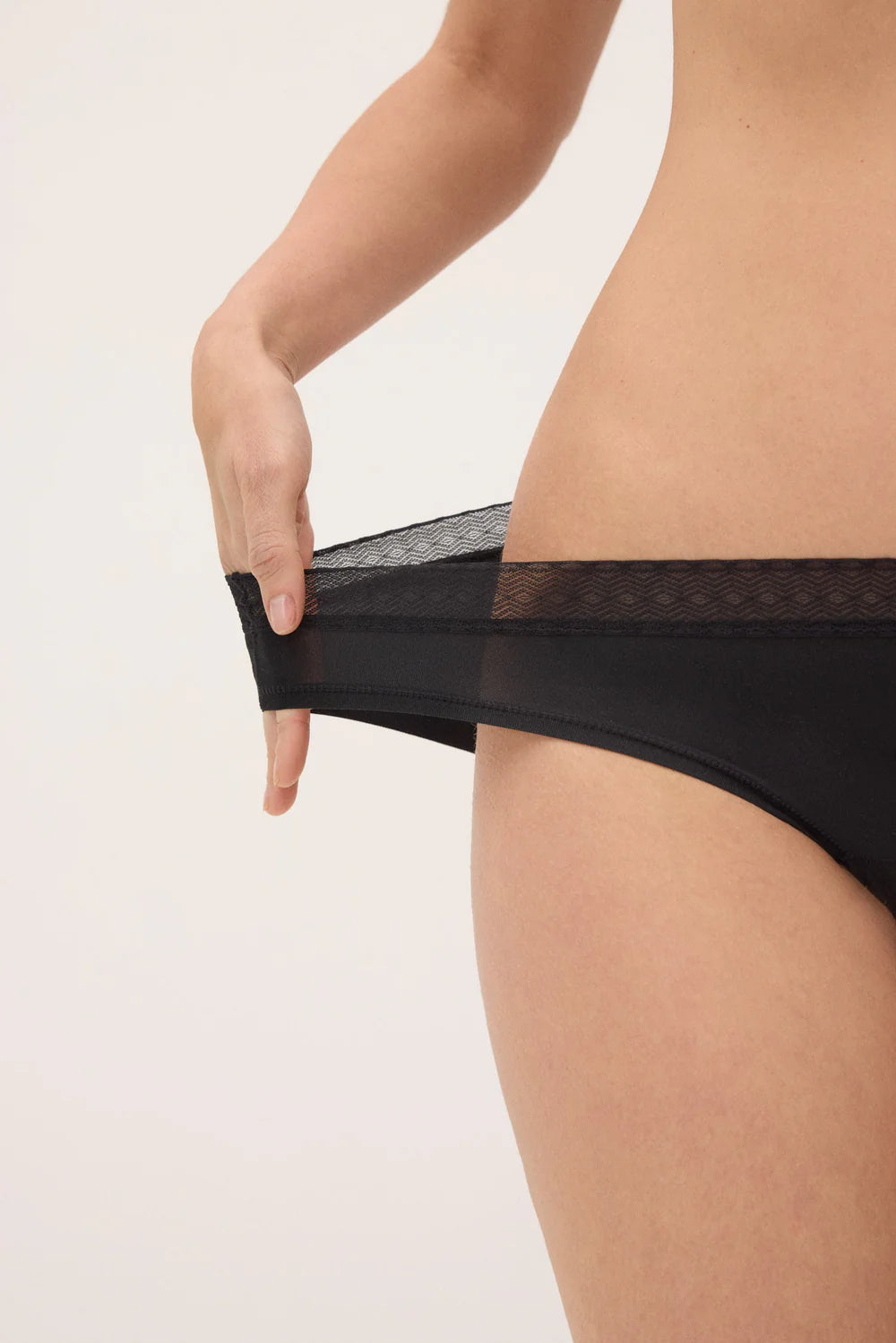 CUECA YSABEL MORA