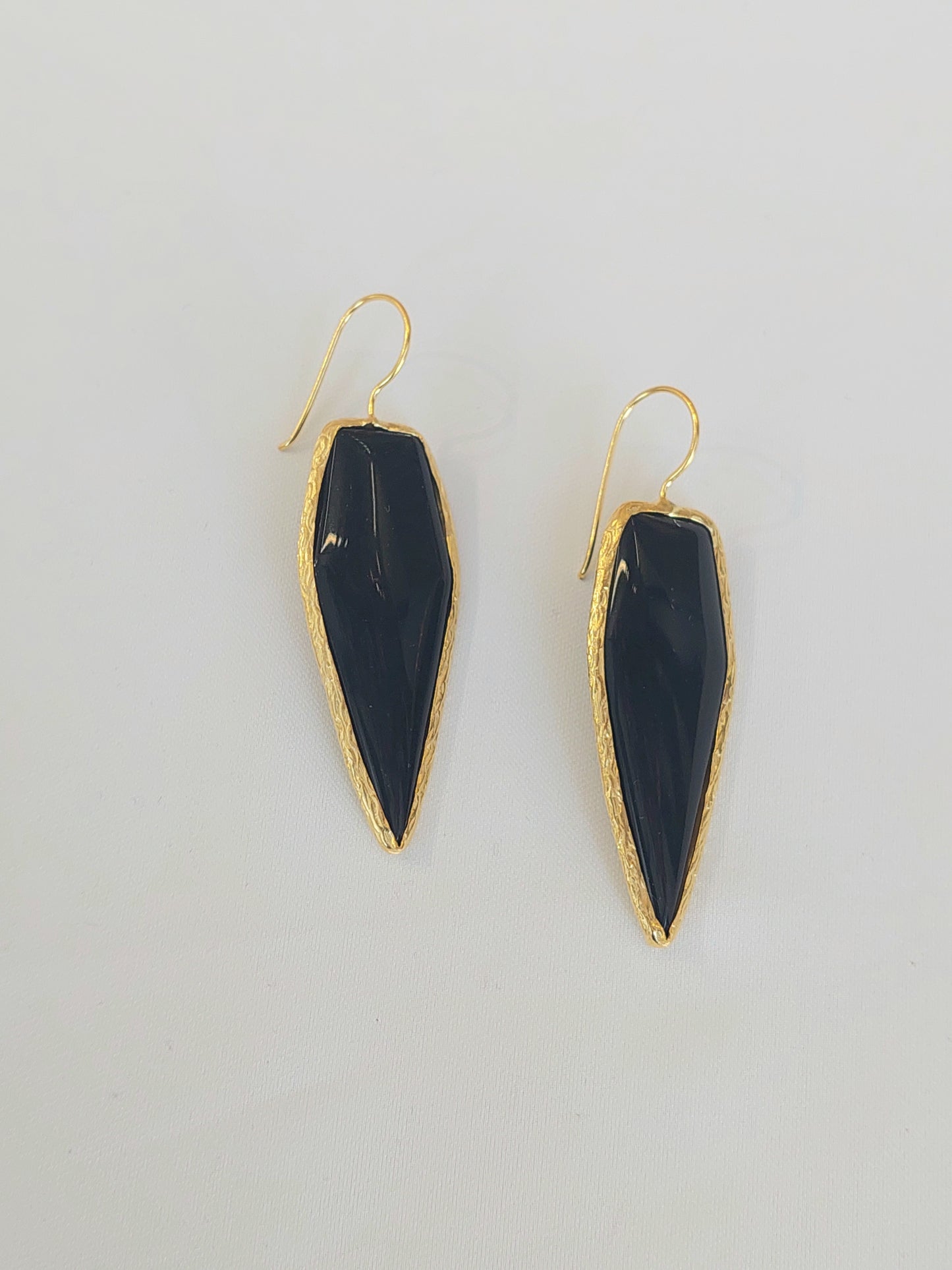 BRINCOS PEDRAS BICO VELVET