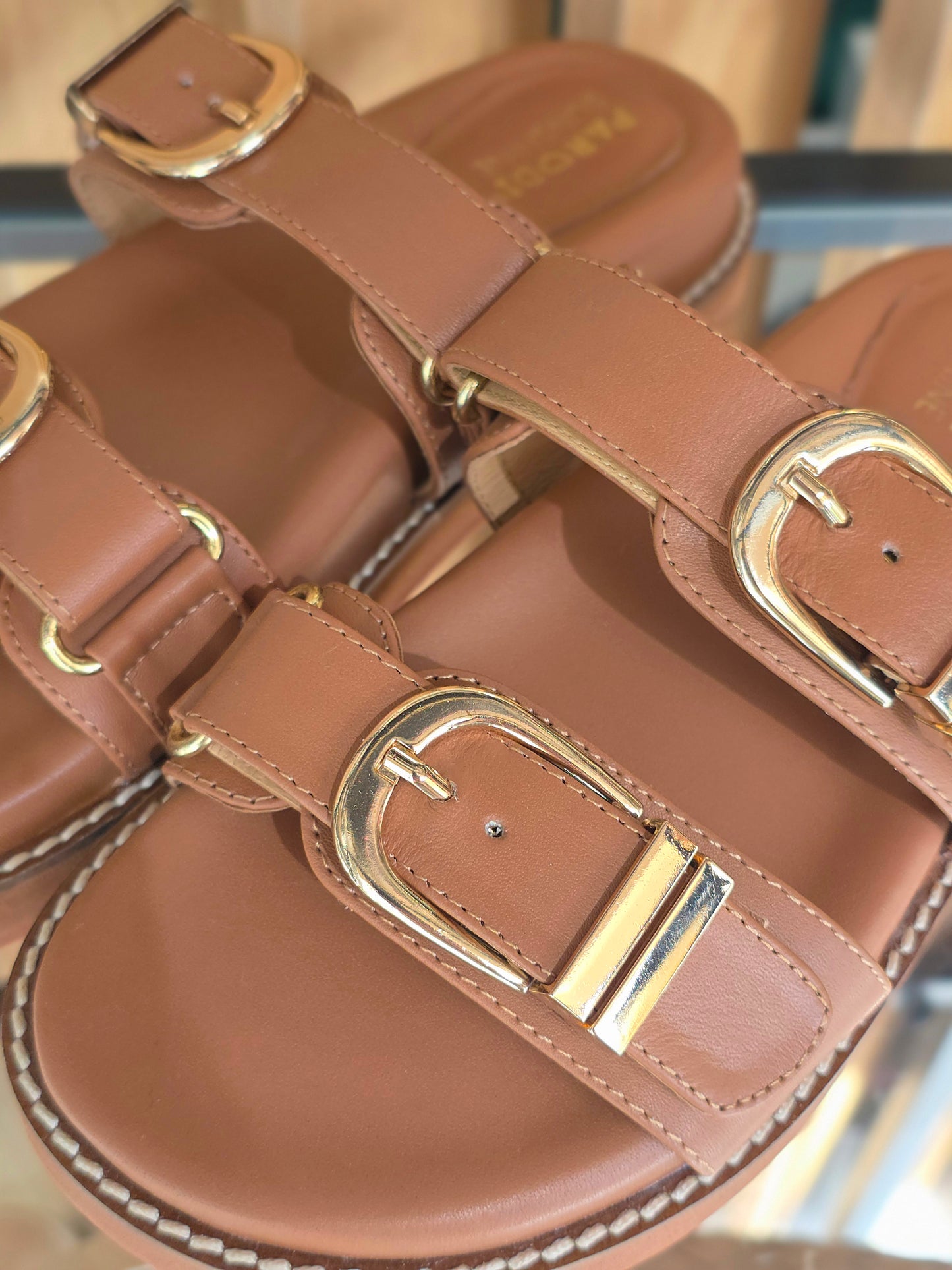 MULES PARODI
