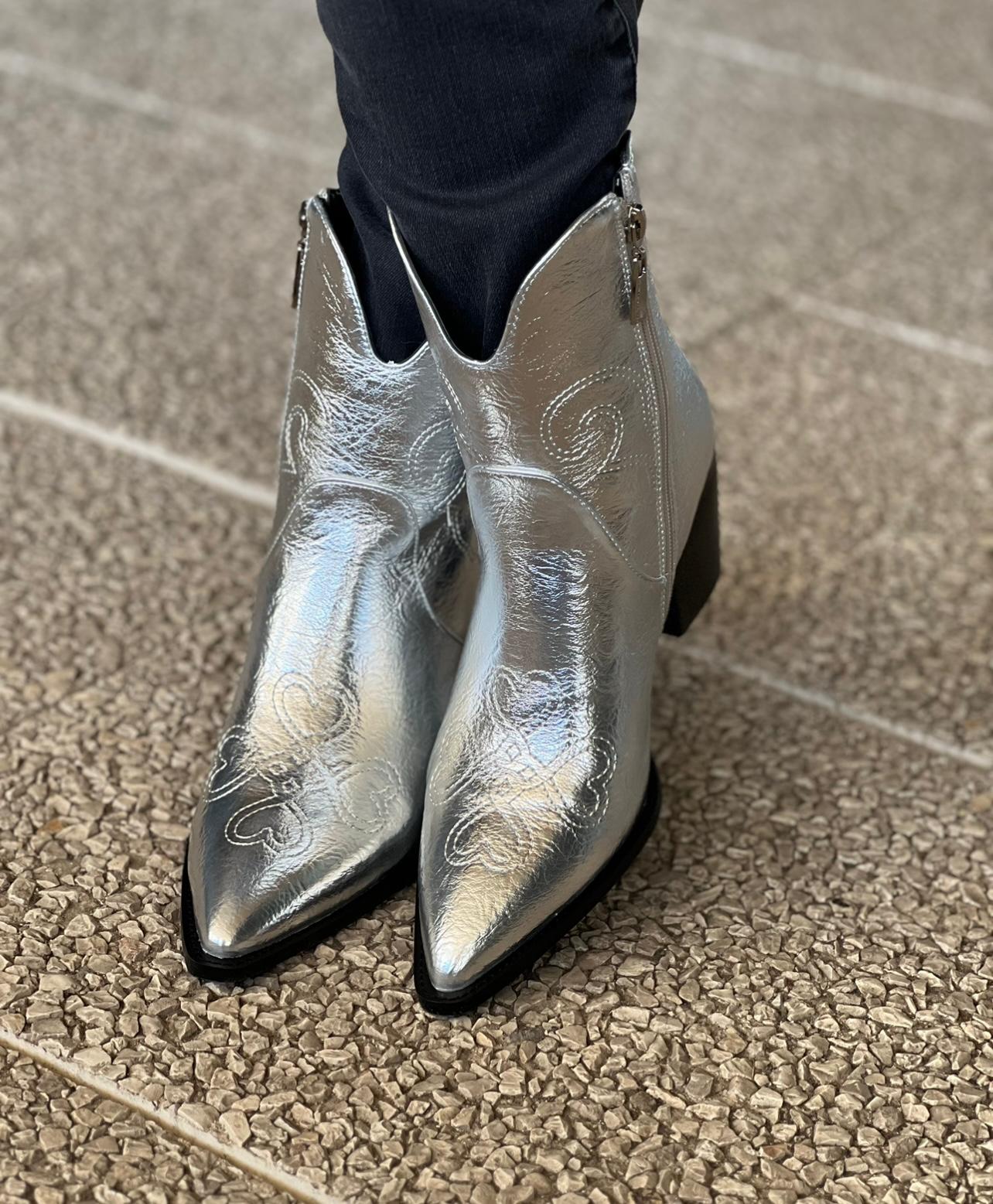BOTIN LOLA CASADEMUNT