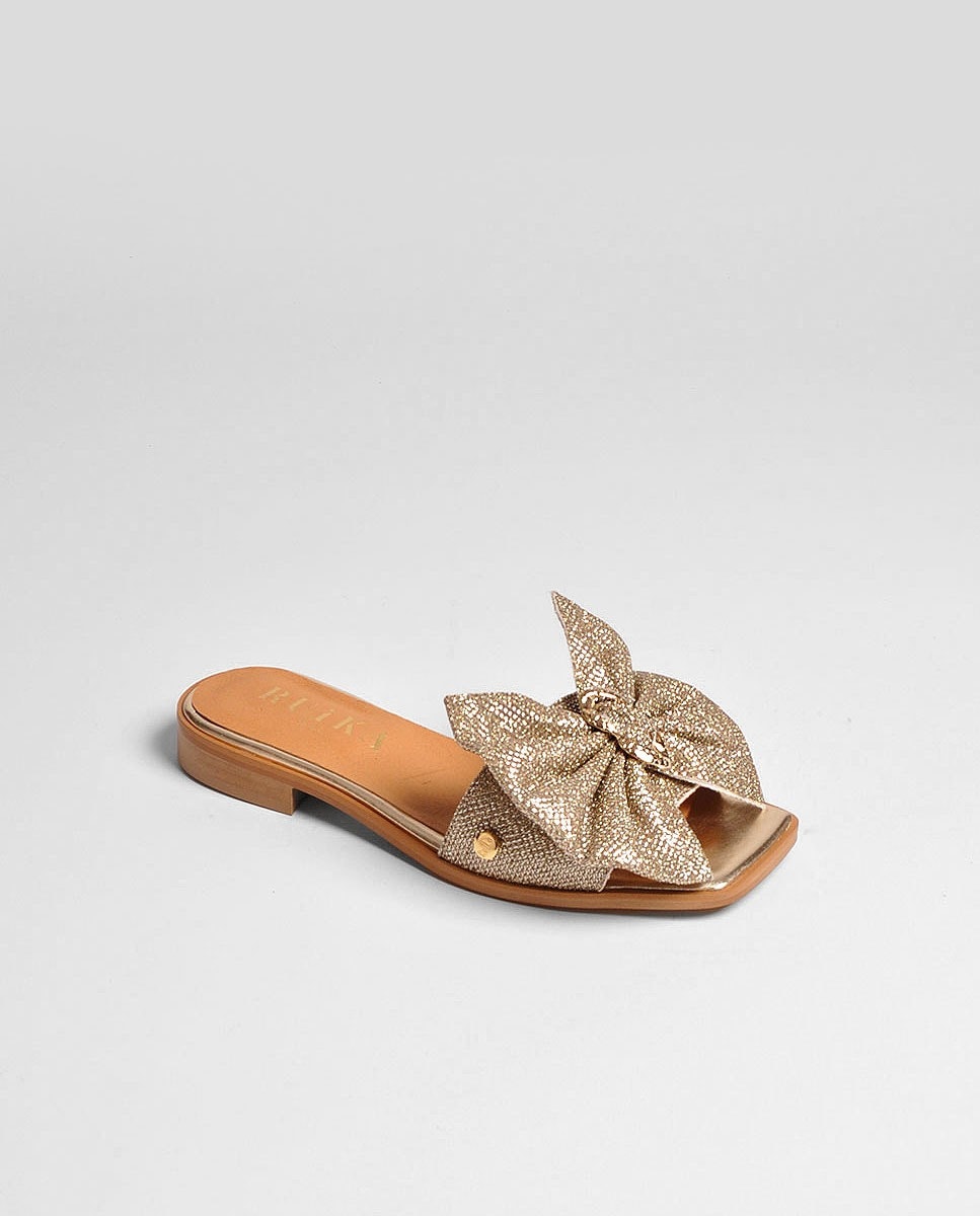 CHINELO RUIKA