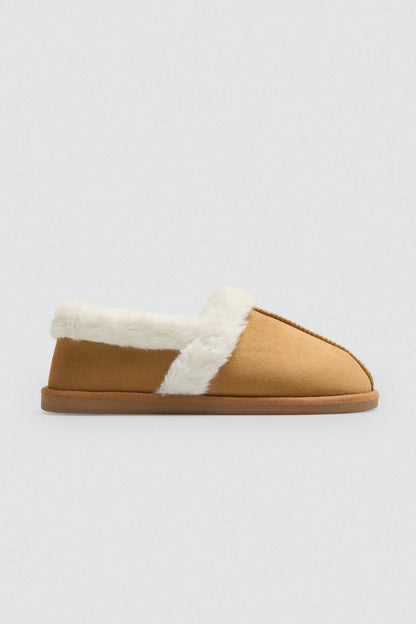 PANTUFAS YSABEL MORA