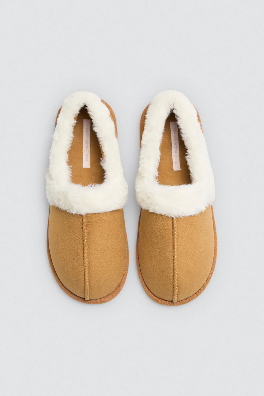 PANTUFAS YSABEL MORA