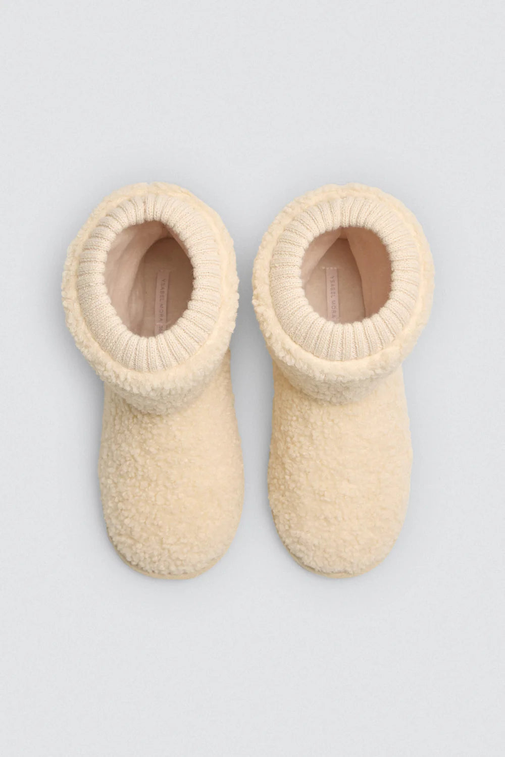 BOTADE INTERIOR YSABEL MORA