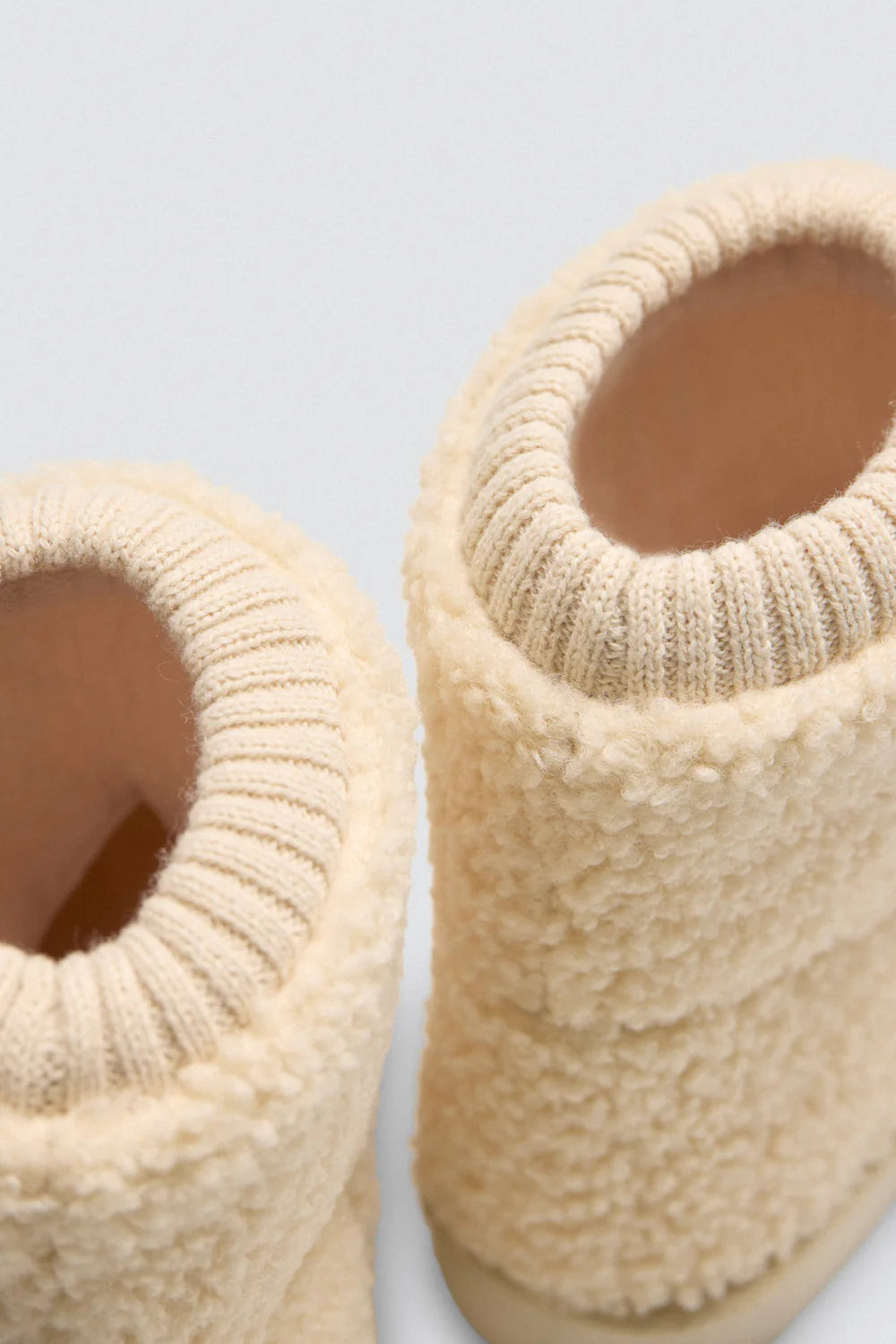 BOTADE INTERIOR YSABEL MORA