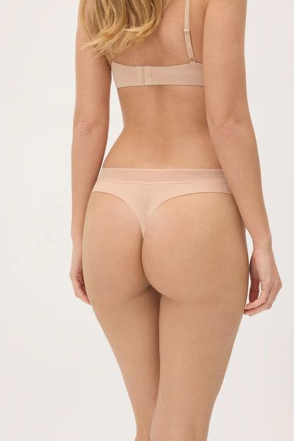 CUECA YSABEL MORA