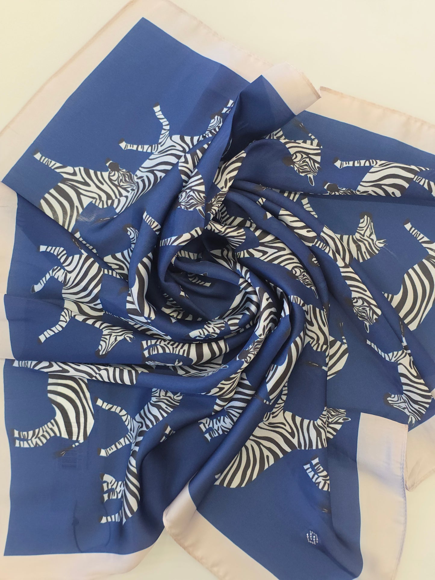 LENÇO SILVINA CAMPOS