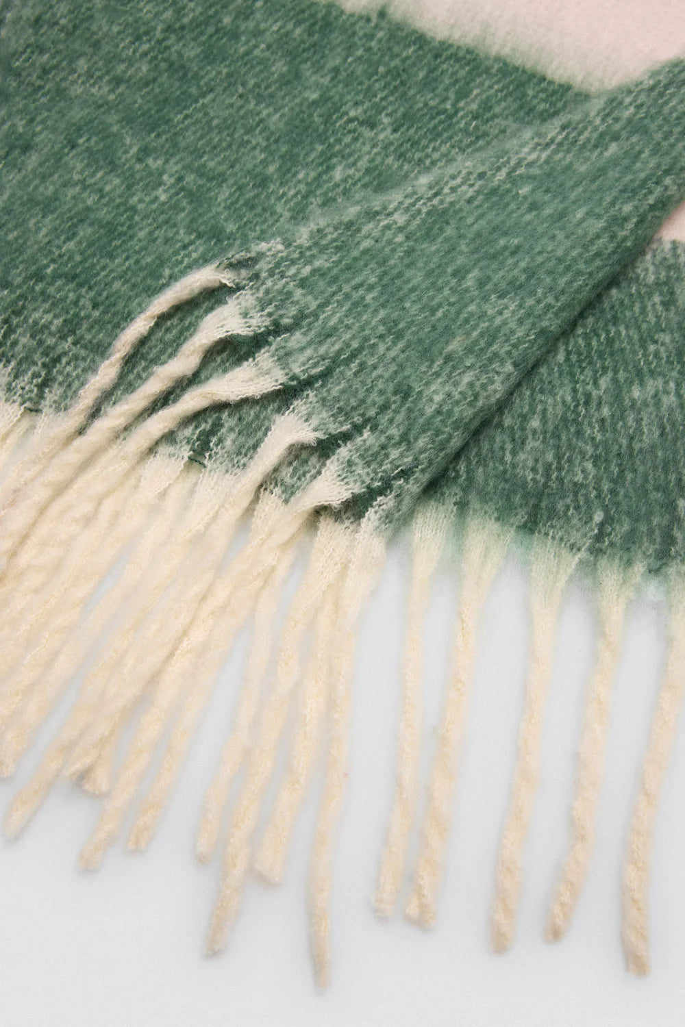 CACHECOL YSABEL MORA