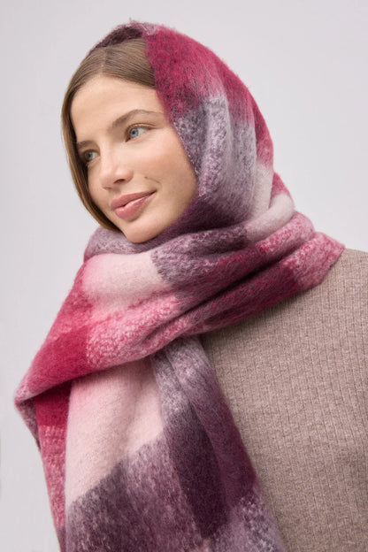 CACHECOL YSABEL MORA