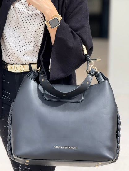 MALA LOLA CASADEMUNT