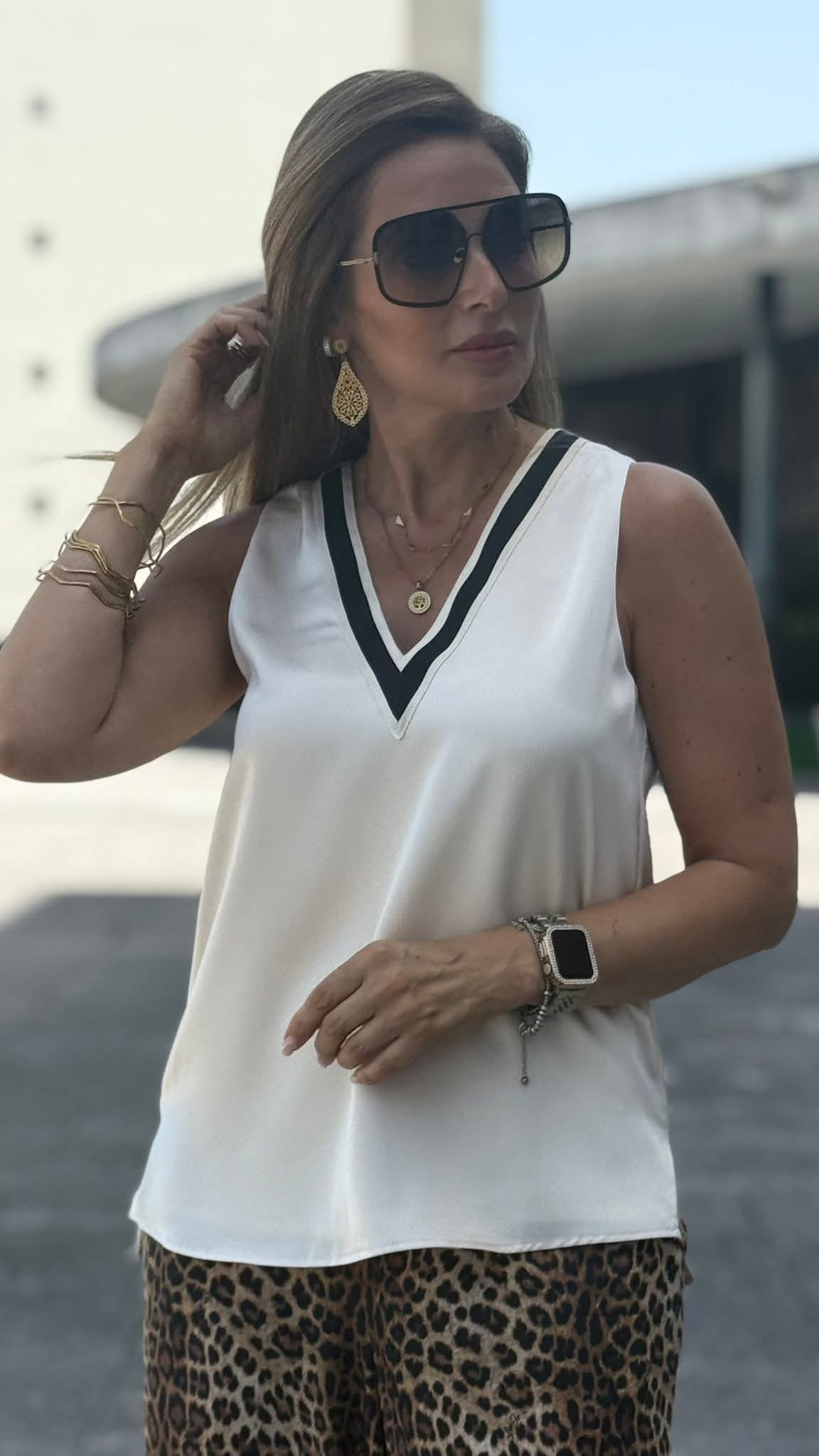 TOP LOLA CASADEMUNT