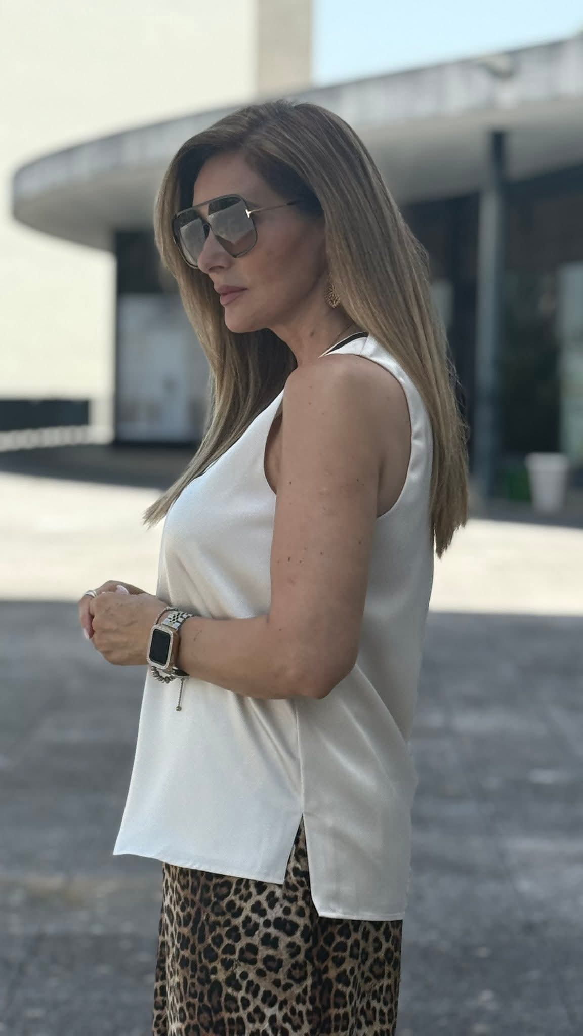 TOP LOLA CASADEMUNT