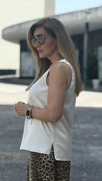 TOP LOLA CASADEMUNT