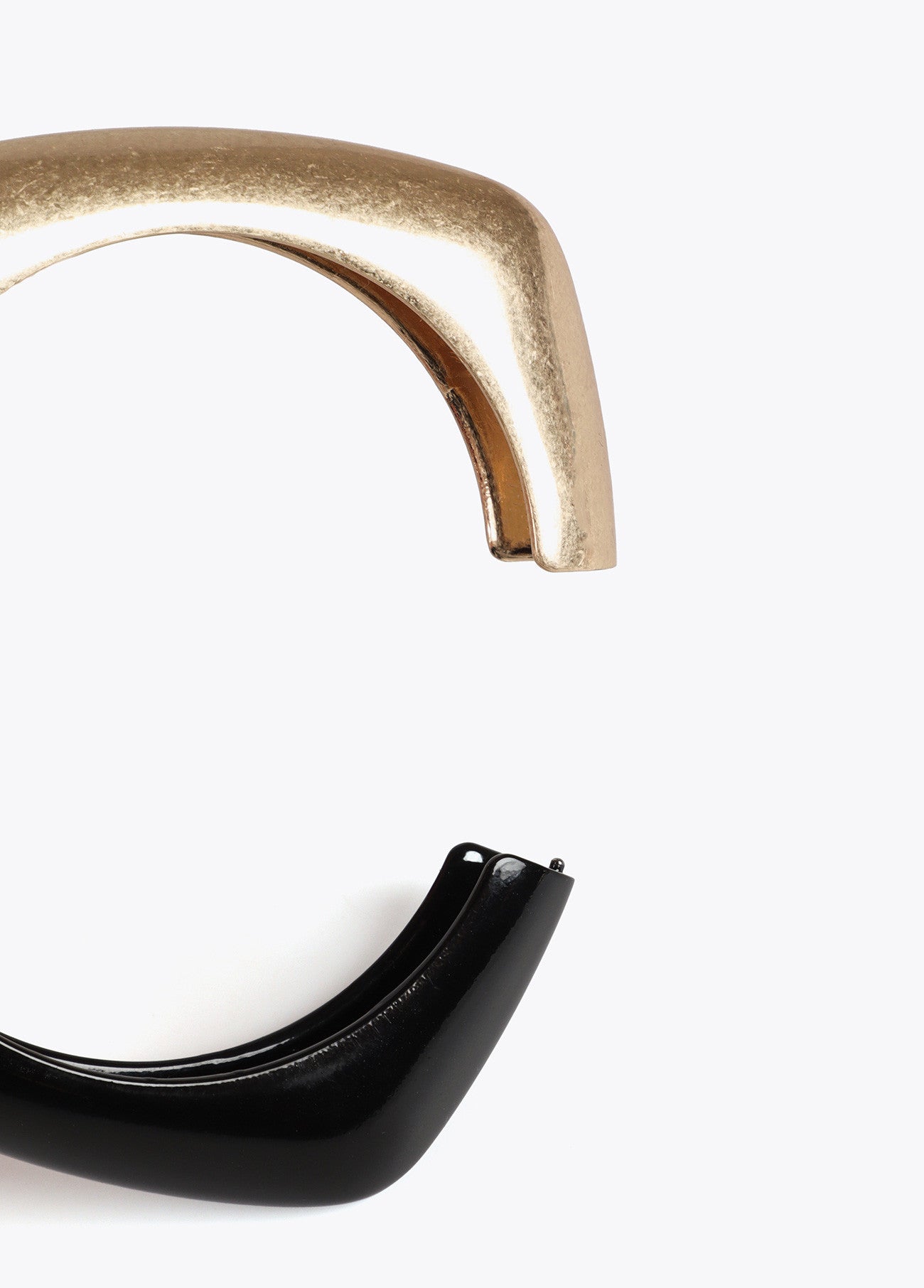 PULSEIRA LOLA CASADEMUNT