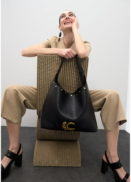 MALA LOLA CASADEMUNT