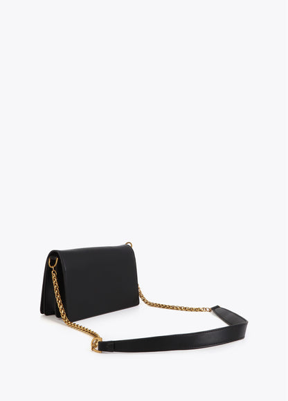 MALA LOLA CASADEMUNT